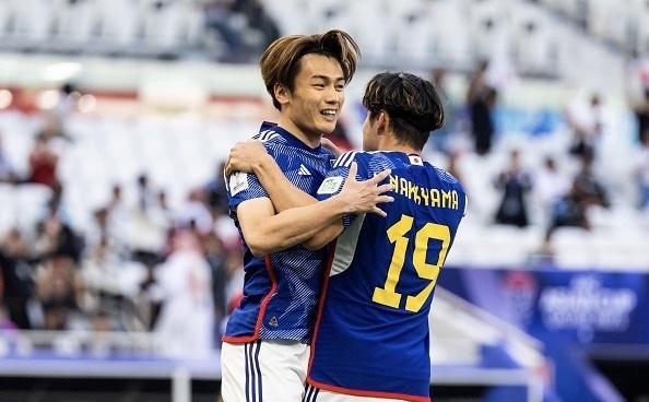 与搭档组成 与搭档组成