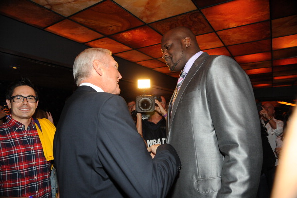 要求UI在 要求UI在