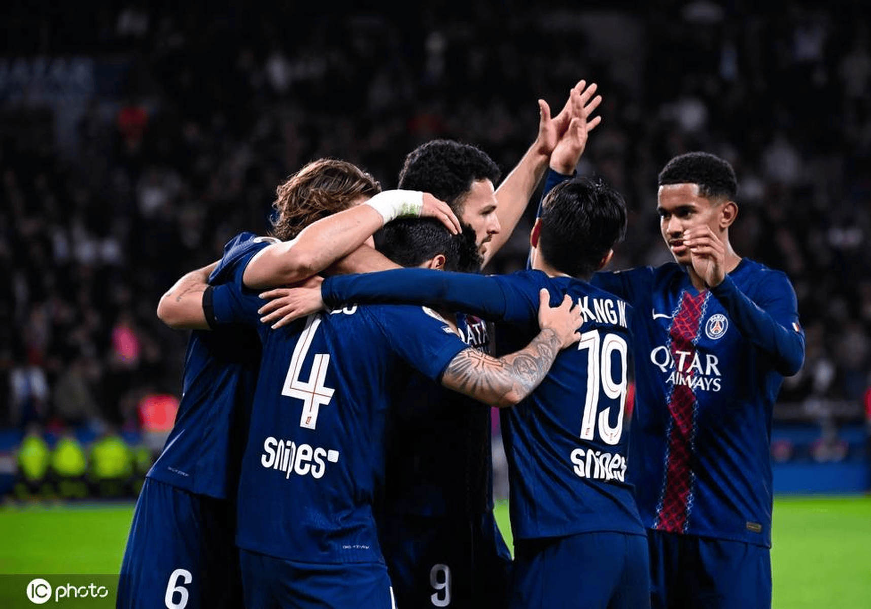 临场换人剧 临场换人剧